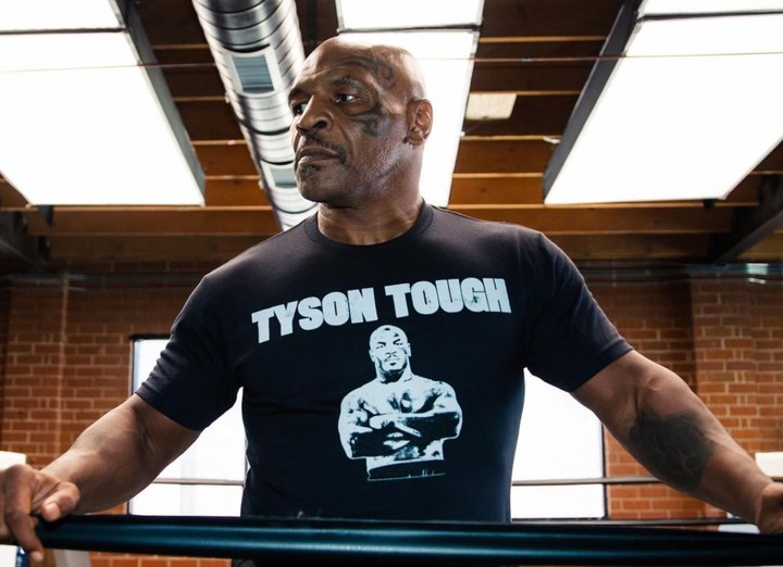 Zákaz knokautu pri Tysonovej exhibícii rušia